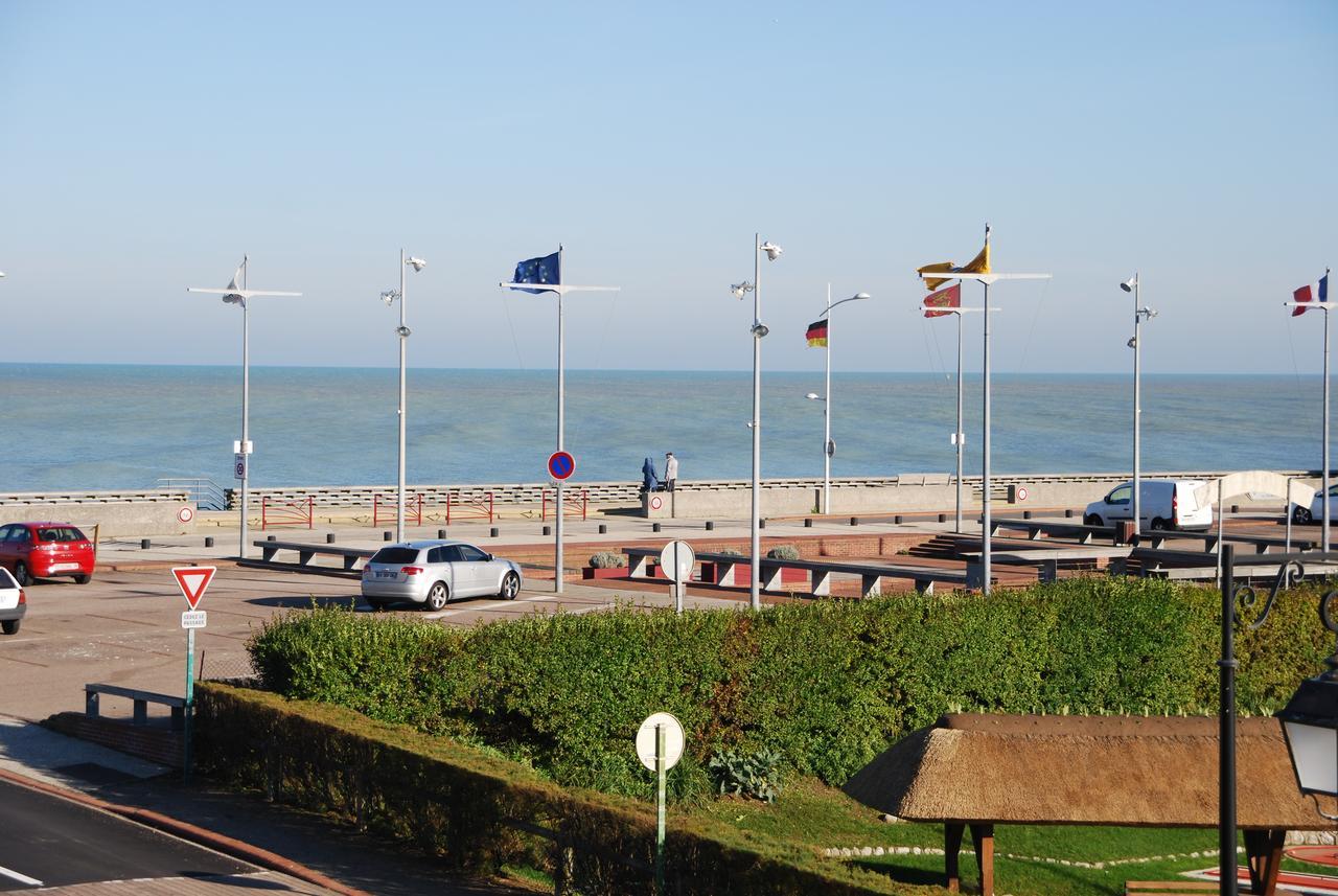 Hotel Des Bains Veulettes sur Mer Bagian luar foto